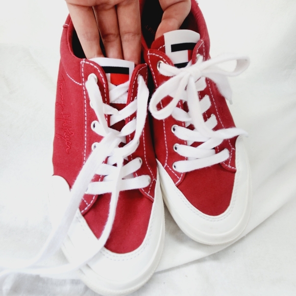 Tommy Hilfiger Sneakers Ethan Lace-Up, Red Signature, Size 9 - Picture 9 of 11